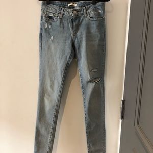 Levi’s 711 Skinny Women’s Jeans, Size 28